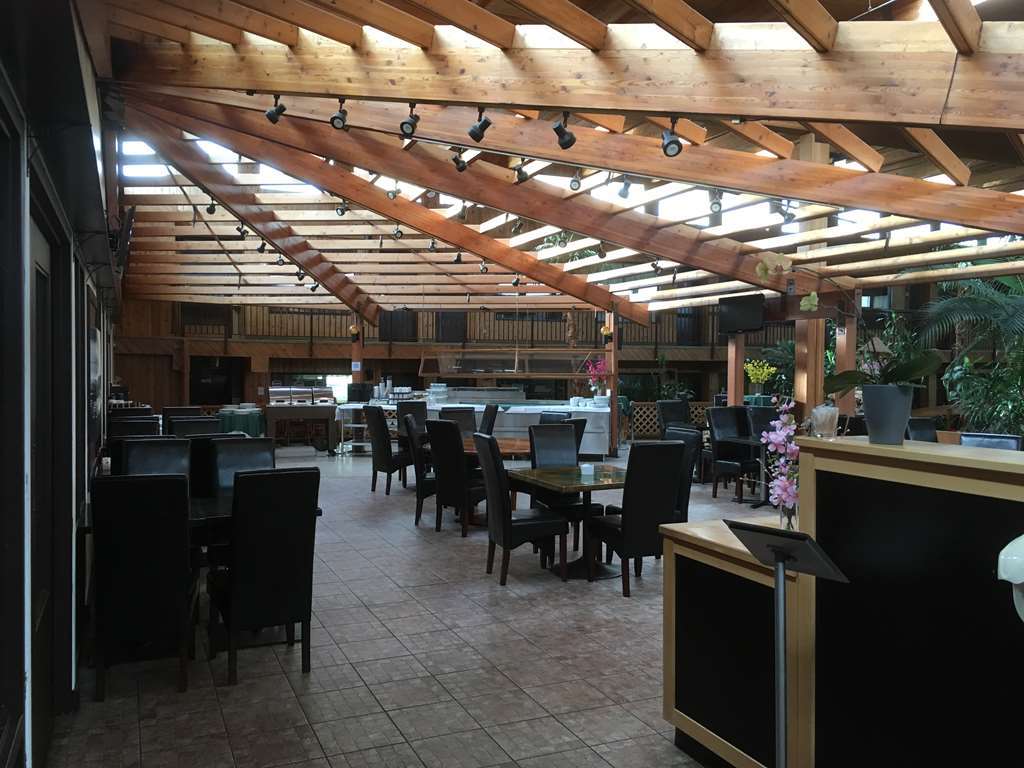 Super 8 By Wyndham Prince George Étterem fotó
